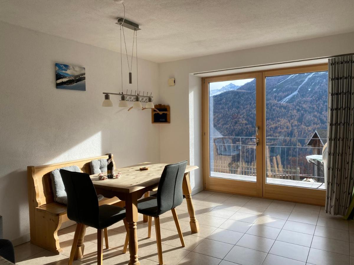 Ferienwohnung In Tschlin Mit Panoramablick Extérieur photo